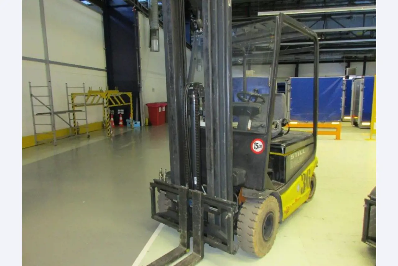Nowe i używane części zamienne i maszyny (1 500 części łożyskowych: hydraulika, robotyka, pneumatyka i automatyka)-3